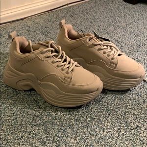 PRETTYLITTLETHING Sand Extra Chunky Sole Trainers